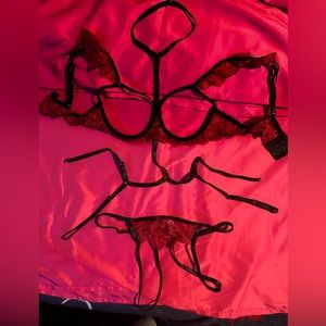 Red Foral Cut-out Lingerie With Connecting Neck Choker